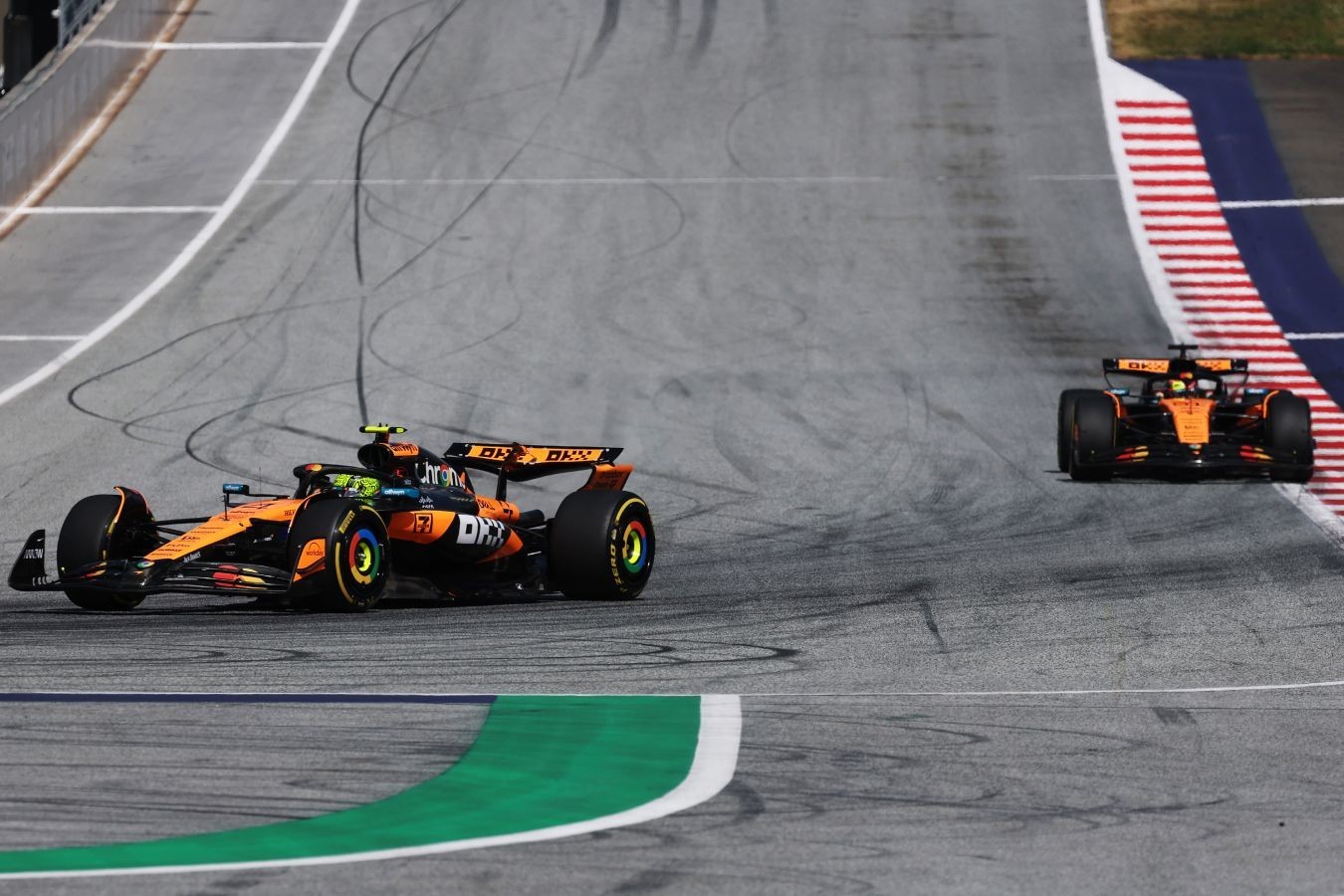 Гран-при Австрии: дубль от McLaren, провал действующего чемпиона - ВИДЕО