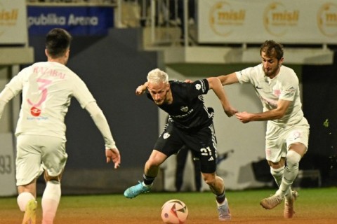 Aleksey Kaşuk da yol üstə?