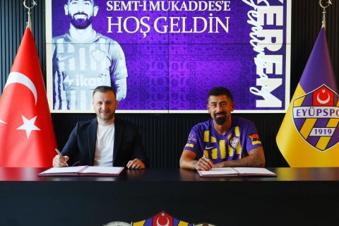 "Qalatasaray"ı tərk edən futbolçu Türkiyədə qalıb
