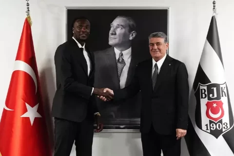 Temmi Abraham rəsmn "Beşiktaş"da