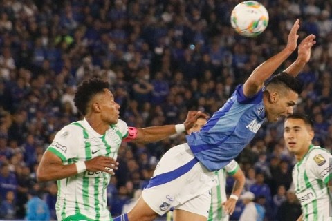 Keçmiş "Qalatasaray"lı klubsuz qalıb