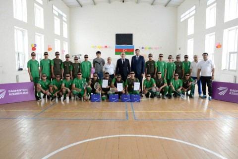 Məhkumlar arasında badminton yarışı - FOTO