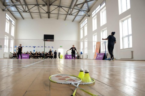 Məhkumlar arasında badminton yarışı - FOTO