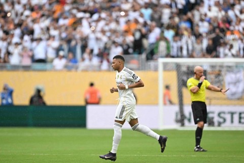 Kilian Mbappe, Viktor Osimhen, Viktor Gyökereş - 2025-ci ildə qapıçıların qənimi