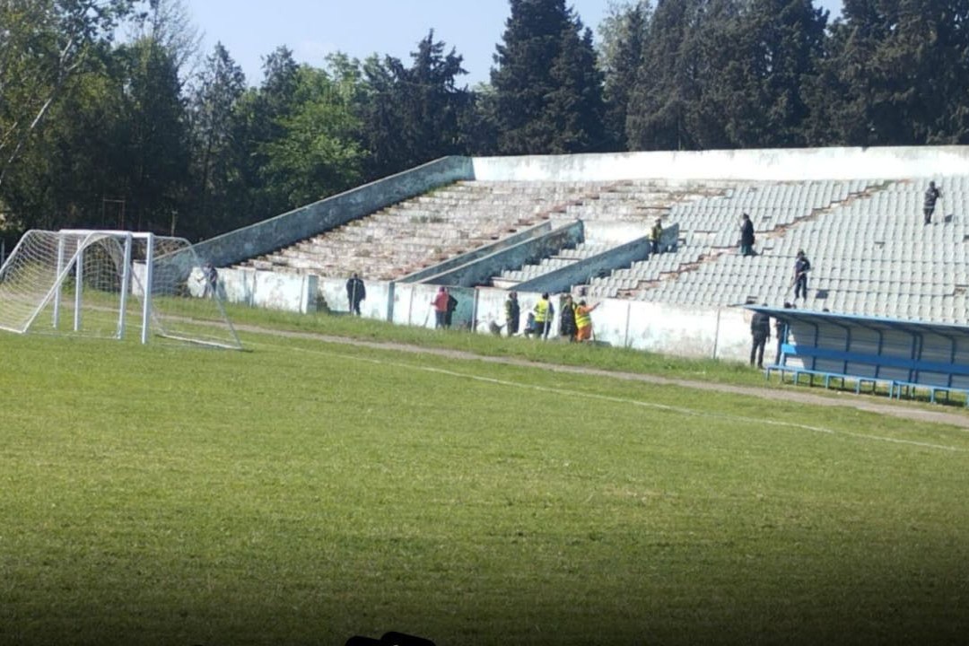 Bölgədə daha bir stadion təmirə bağlanır