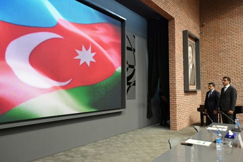 Фарид Гаибов встретился со спортсменами, успешно выступившими на международных соревнованиях - ФОТО