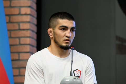 Фарид Гаибов встретился со спортсменами, успешно выступившими на международных соревнованиях - ФОТО