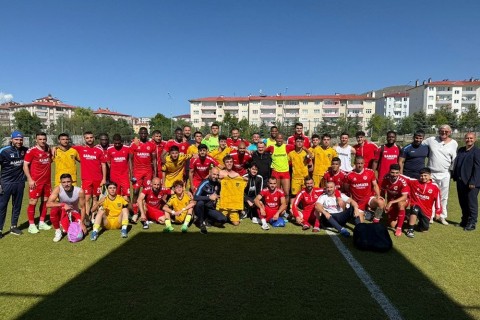 Araz-Nakhchivan crushes Bayburtspor 14–0
