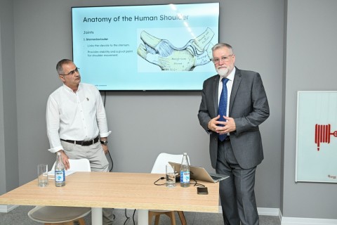 UCL professor leads sports medicine training in Baku – PHOTO