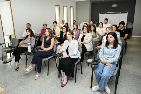UCL professor leads sports medicine training in Baku – PHOTO