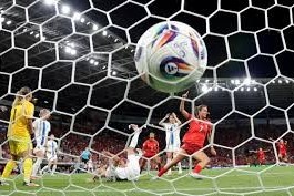 Switzerland make history with last-gasp goal to reach Women’s Euros quarter-finals