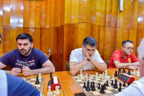 Press Day chess showdown: media representatives compete in traditional tournament