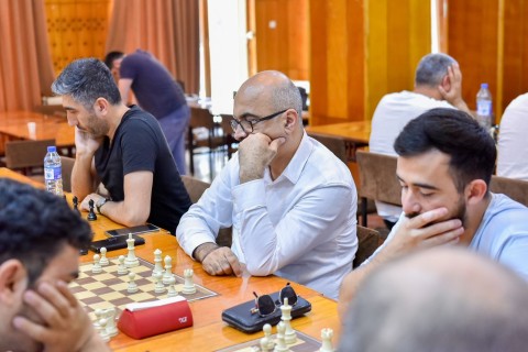 Press Day chess showdown: media representatives compete in traditional tournament