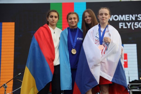 Amina Taghi becomes European boxing champion for Azerbaijan - PHOTO
