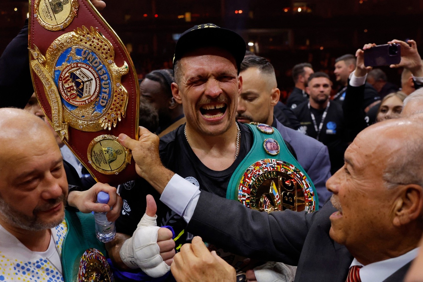 Usyk confident age is no barrier ahead of Dubois heavyweight clash