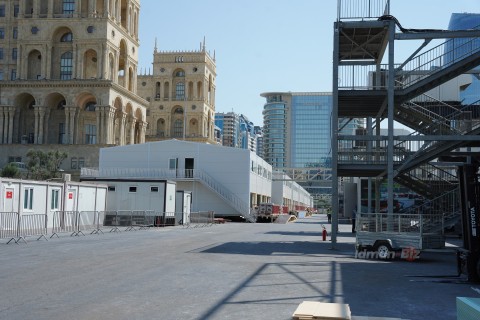 Jurnalistlər "Formula 1" üzrə Azərbaycan Qran-prisinə hazırlıq işlərinin gedişatı ilə tanış olublar  - FOTO