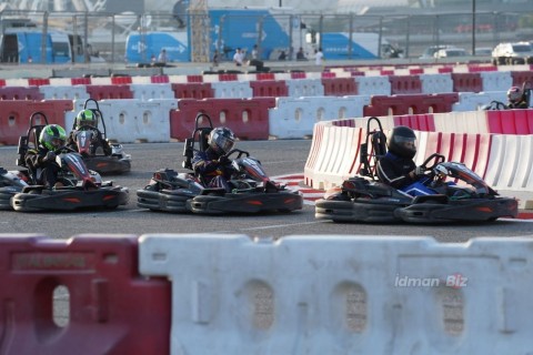 "Легенды ночи" зажгли в Баку: US Legend Cars, финал картинга и дрифт-шоу на одной трассе - ОБНОВЛЕНО/ФОТО/ВИДЕО