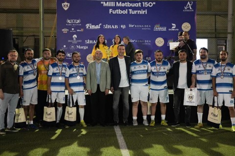 “Qarabağ”ın təşkilatçılığı ilə Milli Mətbuatın 150 illiyinə həsr olunan mini futbol turniri - FOTO