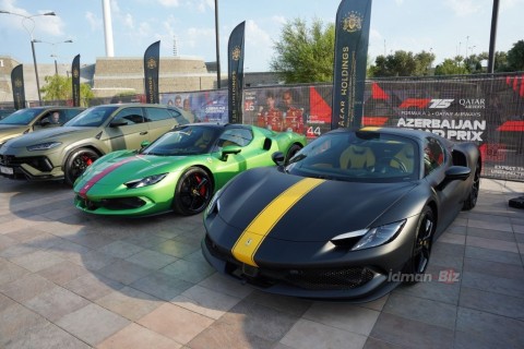 "Легенды ночи" зажгли в Баку: US Legend Cars, финал картинга и дрифт-шоу на одной трассе - ОБНОВЛЕНО/ФОТО/ВИДЕО
