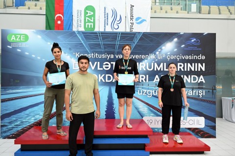 Dövlət qurumlarının əməkdaşları arasında üzgüçülük yarışında qaliblər bəlli olub - FOTO