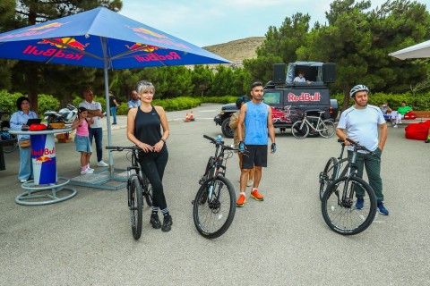 Media nümayəndələri arasında velosiped yarışı təşkil edilib - FOTO