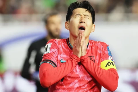 Главный тренер "Тоттенхэма" не исключил уход Сона этим летом