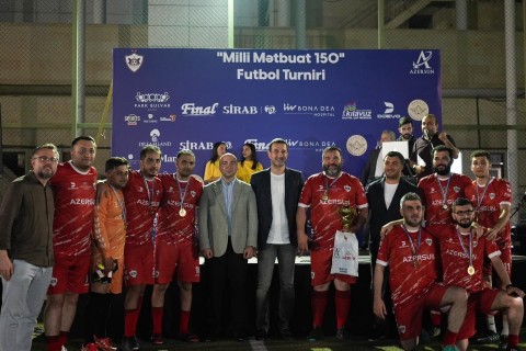 “Qarabağ”ın təşkilatçılığı ilə Milli Mətbuatın 150 illiyinə həsr olunan mini futbol turniri - FOTO