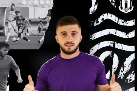 "Karvan" futbolçusu ilə vidalaşıb