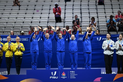 Universiada: Gimnastlarımız qızıl və gümüş medallarla mükafatlandırılıblar - FOTO