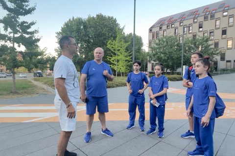 MOK rəsmisi Osiyekdə Azərbaycan gimnastları ilə görüşüb