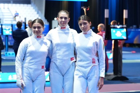 Universiada: şpaqa və sablya növləri üzrə komanda yarışlarına start verilib  - YENİLƏNİB/FOTO