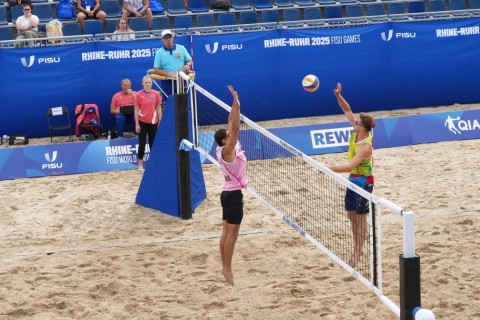 Universiada: Çimərlik voleybolçularımızdan məğlubiyyətlə start - FOTO
