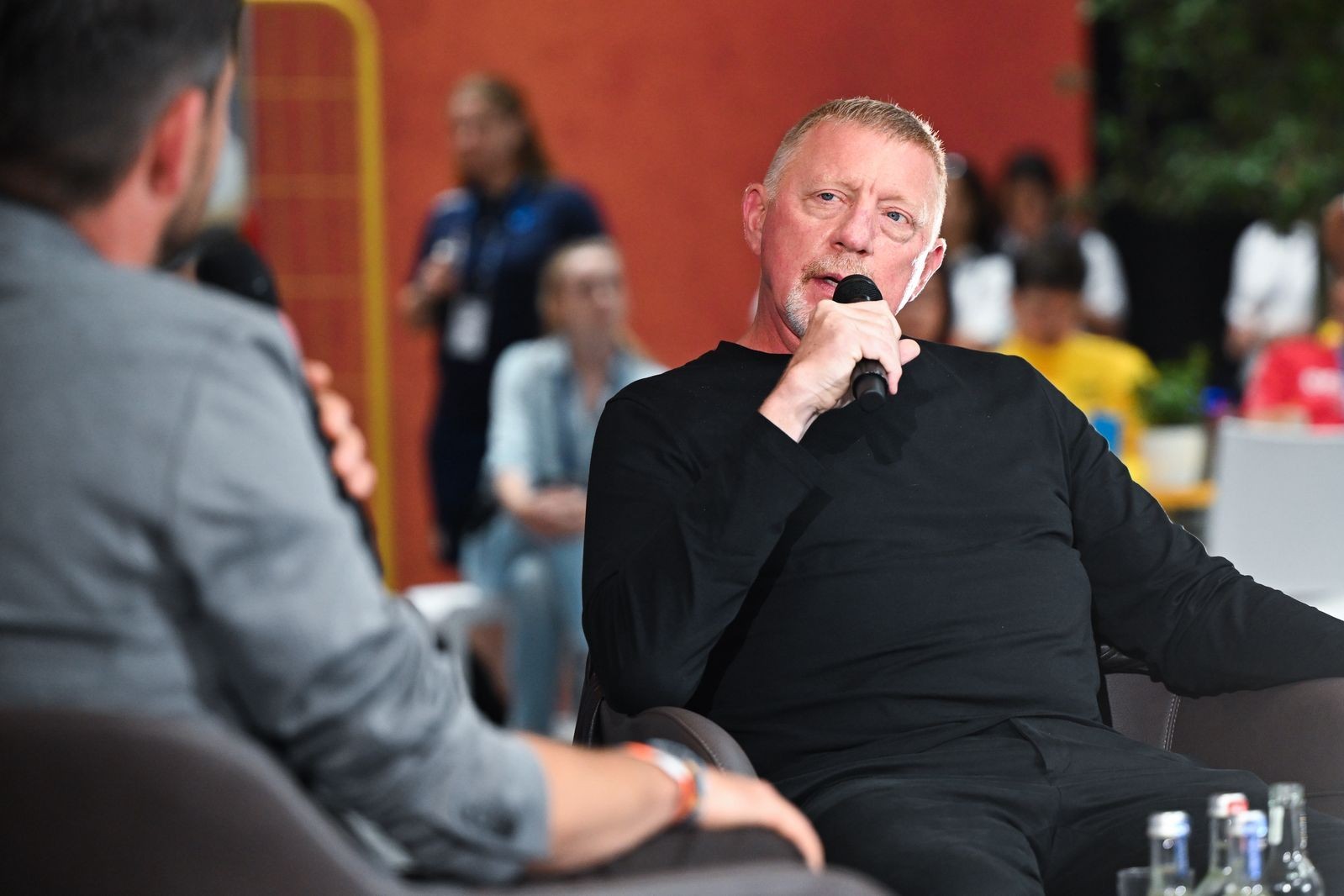 Boris Bekker Universiada iştirakçılarına: “Daha yaxşı olmaq üçün zəif cəhətlər üzərində işləmək lazımdır”