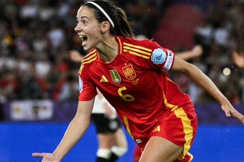 Aitana Bonmati fires Spain into Euro 2025 final with extra-time stunner