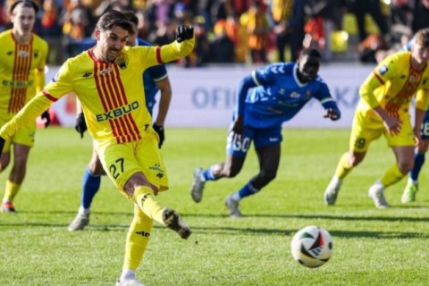 "Benfika"da oynamış futbolçu qərarını verib – Azərbaycana qayıdacaq?