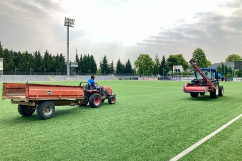 Tovuz şəhər stadionunda ot örtüyünün dəyişdirilməsinə başlanılıb - FOTO
