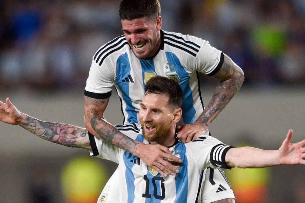 Messinin həm klubda, həm də millidə birlikdə oynayacağı səkkizinci argentinalı - De Paul