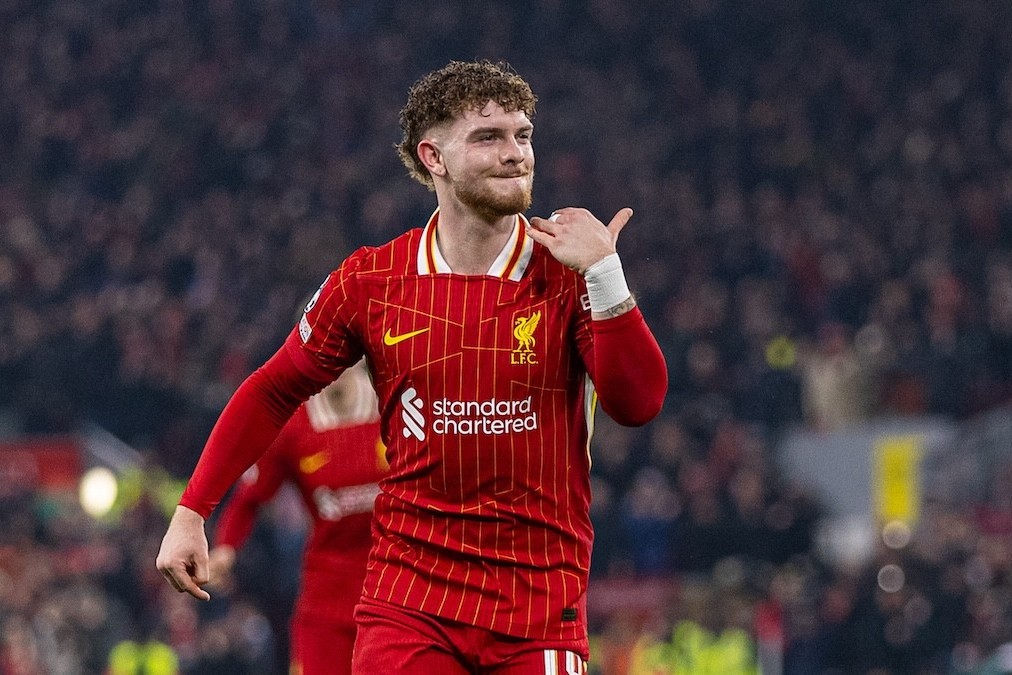 İngilis futbolçu İstanbul klubuna keçir