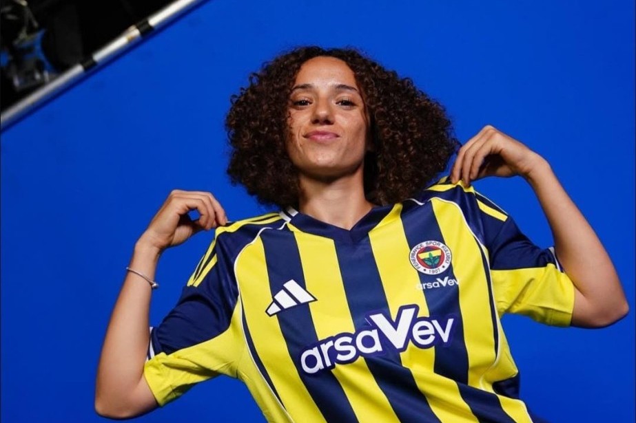 “Fənərbaxça”ya keçən millimizin futbolçusu: "Qərar verməyim uzun çəkmədi" - MÜSAHİBƏ