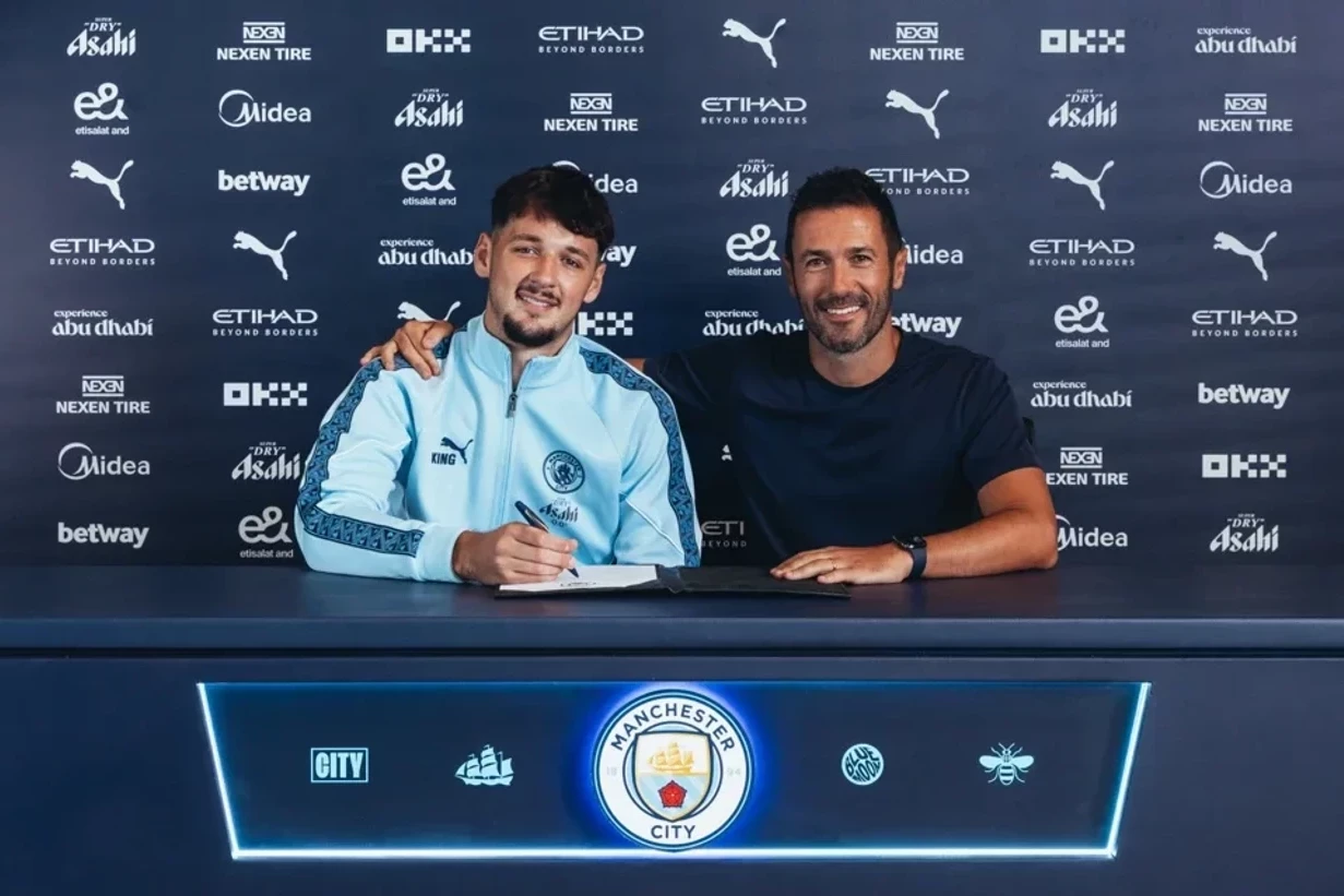 "Bernli"nin qapıçısı "Mançester Siti"də