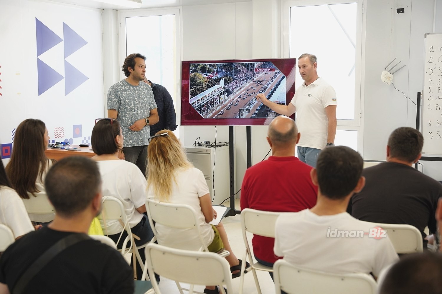 Formula 1: Bakıda marşallar üçün təlim keçirilib - FOTO