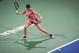 Raducanu swept aside by in-form Anisimova at Canadian Open