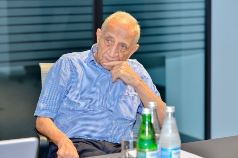 Mahir