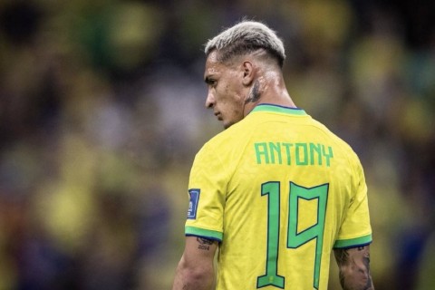 Бразилец из "МЮ" готов на понижение зарплаты ради того, чтобы остаться в Европе