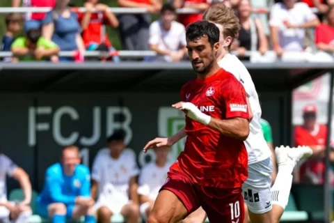 Mahir Emreli "Kayzerslautern"in heyətində rəsmi oyunda debüt edə bilər