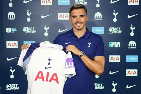 "Тоттенхэм" арендовал у "Баварии" португальского полузащитника