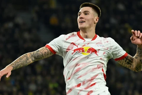 Звезда словенского футбола сообщил, что готов к переходу в "МЮ" или "Ньюкасл"