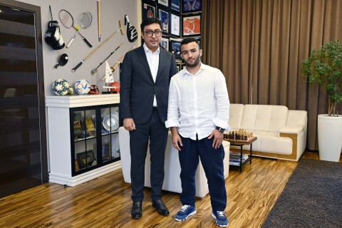 Fərid Qayıbov xaricdə yaşayan Azərbaycan əsilli idmançılarla görüşüb - FOTO