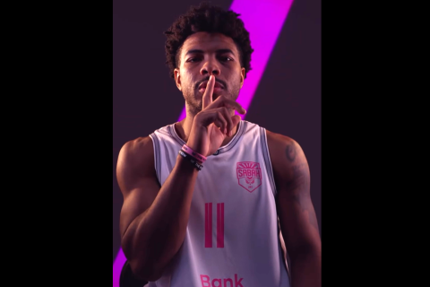“Sabah”da amerikalı basketbolçu