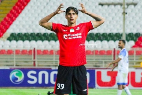 Shafa signs Iranian forward Amir Ebrahimzadeh